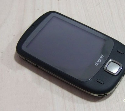 p>多普达s1是一部手机,采用了windows mobile 6的操作系统,采用了
