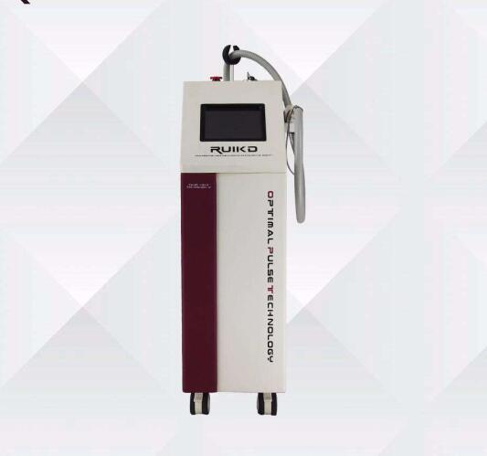  p>祛痘仪是一款美容仪器,分为家用和商用两种,商用型使用难度高,需要