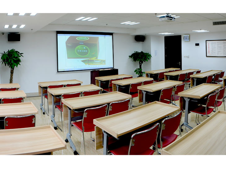 p></p></a>上海文峰职业技能培训学校,前身上海市浦东文峰职业技能培训学校