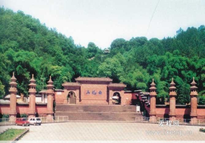 邛崃白鹤山