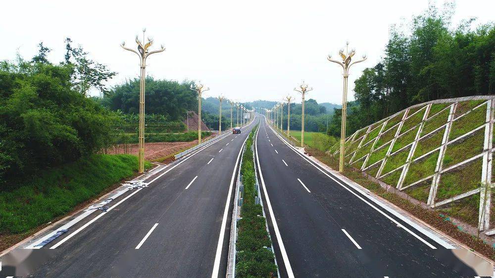 p></p></a>宜叙高速公路,由宜宾至叙永(主线)和宜叙,宜泸高速公路连接线组成