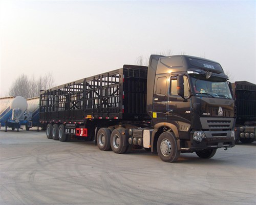 货运汽车