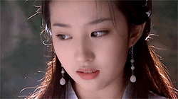  /p></p></a> p>2002年,因出演电视剧《 a target=