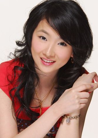  /p> p>2004年潘禹彤出演个人首部电视剧《走过冬季》.