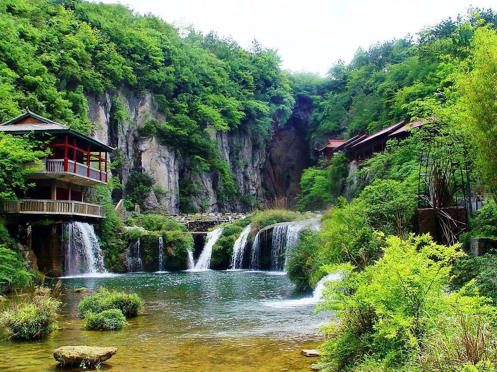  p></p></a>天河潭旅游度假区位于贵州省 a target=