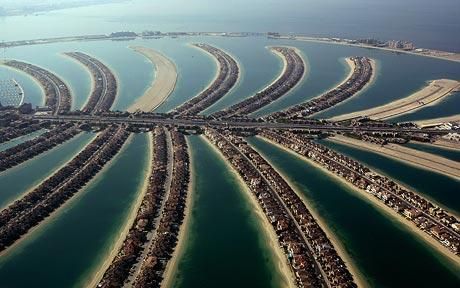 p>迪拜(阿拉伯语:      ,英语:dubai),是阿联酋人口最多的城市,中东