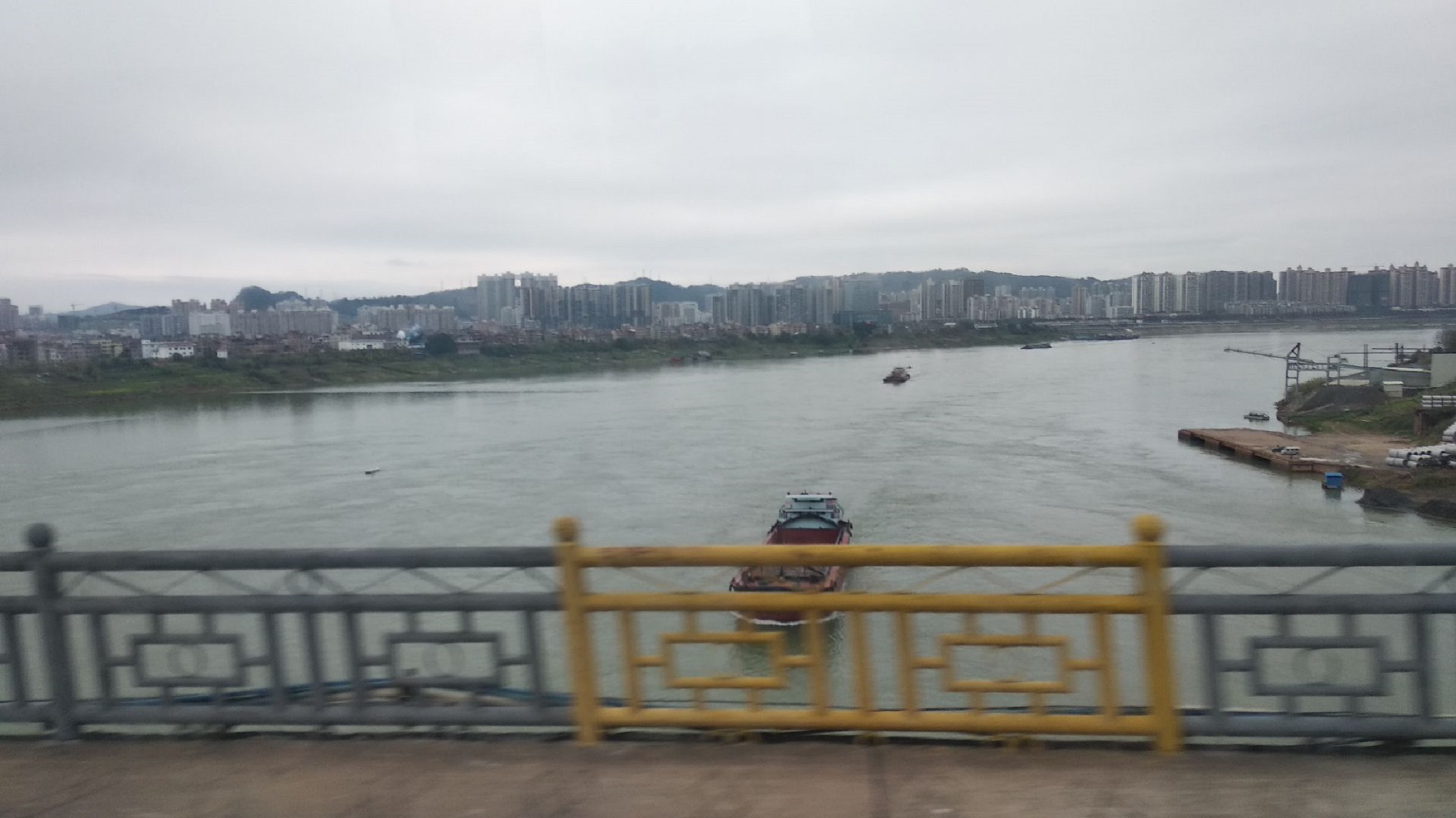 鸳鸯江