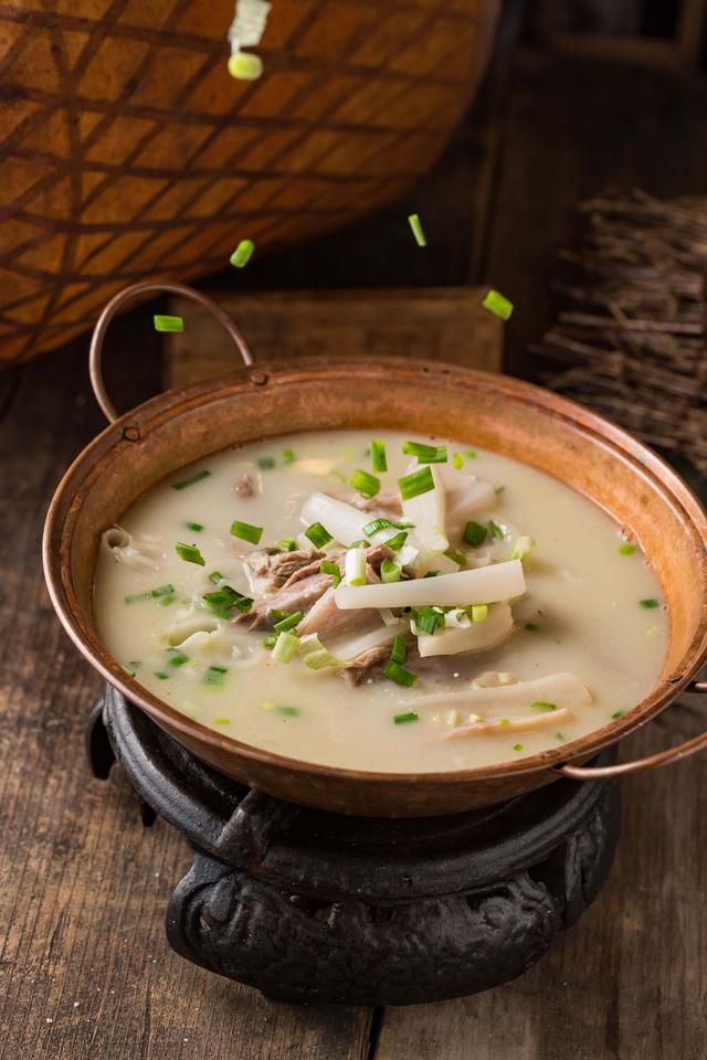 明炉莴笋风鹅羹