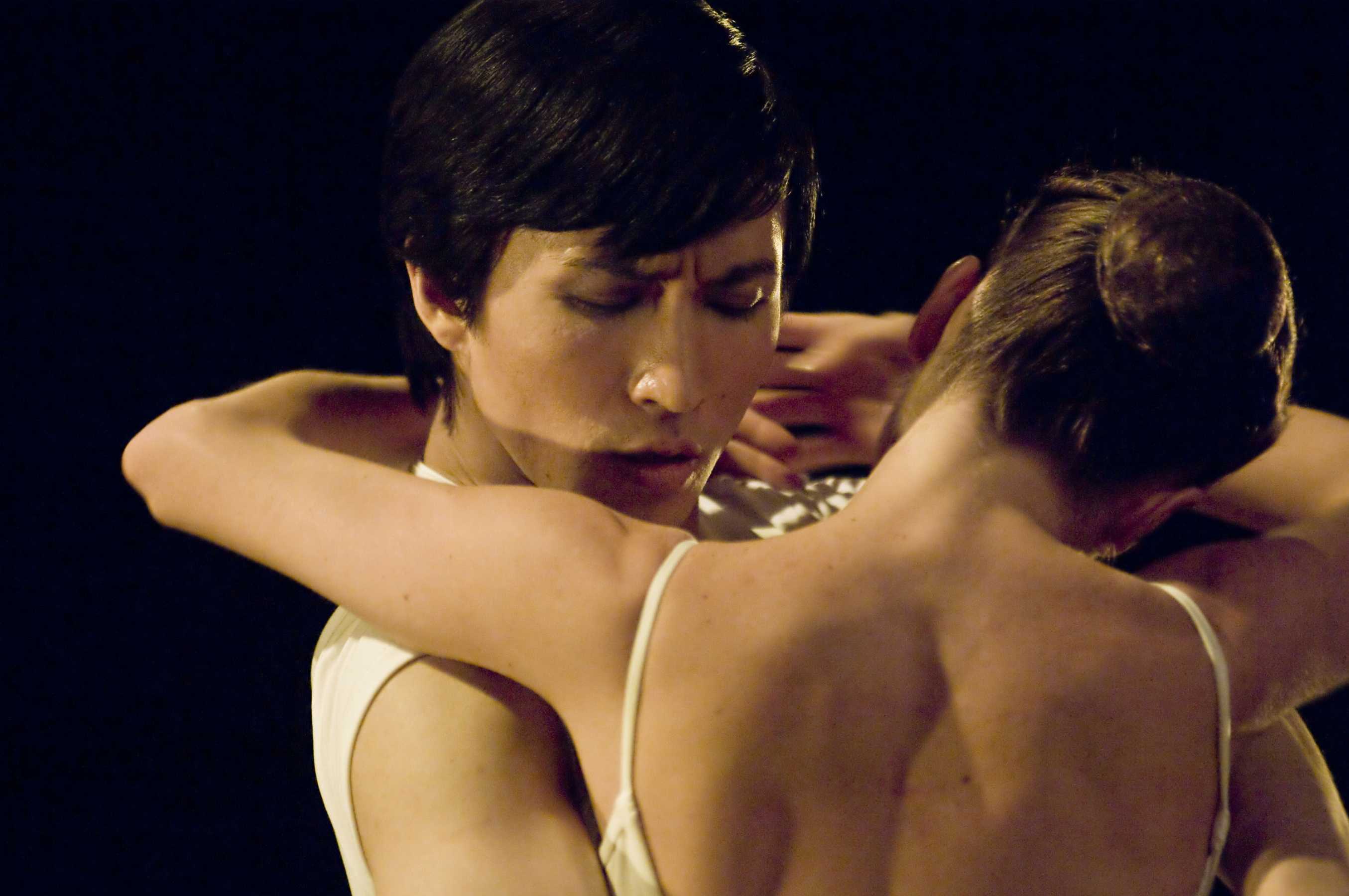 贝尔斯福德 /a>执导, a target="_blank" href="/item/曹驰/5654004"