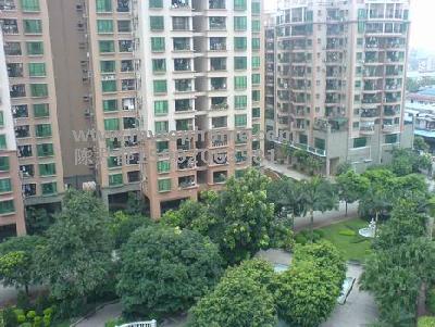  p>南洲名苑位于海珠区南洲路,占地10万平方米,总建面积达27万多平方