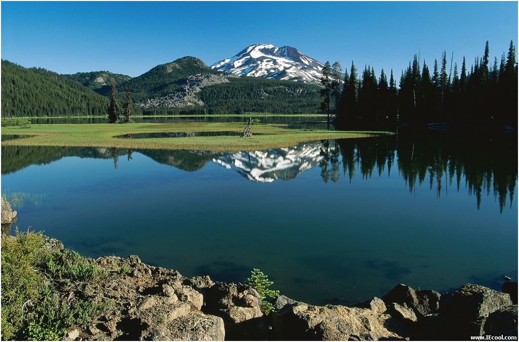 湖泊按成因可分为构造湖,火山口湖,冰川湖,堰塞湖,喀斯特湖,河成湖,风