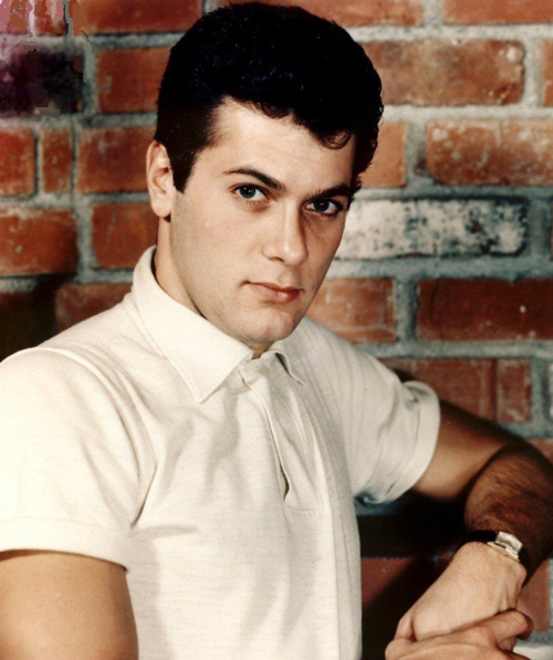  p>托尼·柯蒂斯(tony curtis,1925年6月3日—2010年9月29日),原名