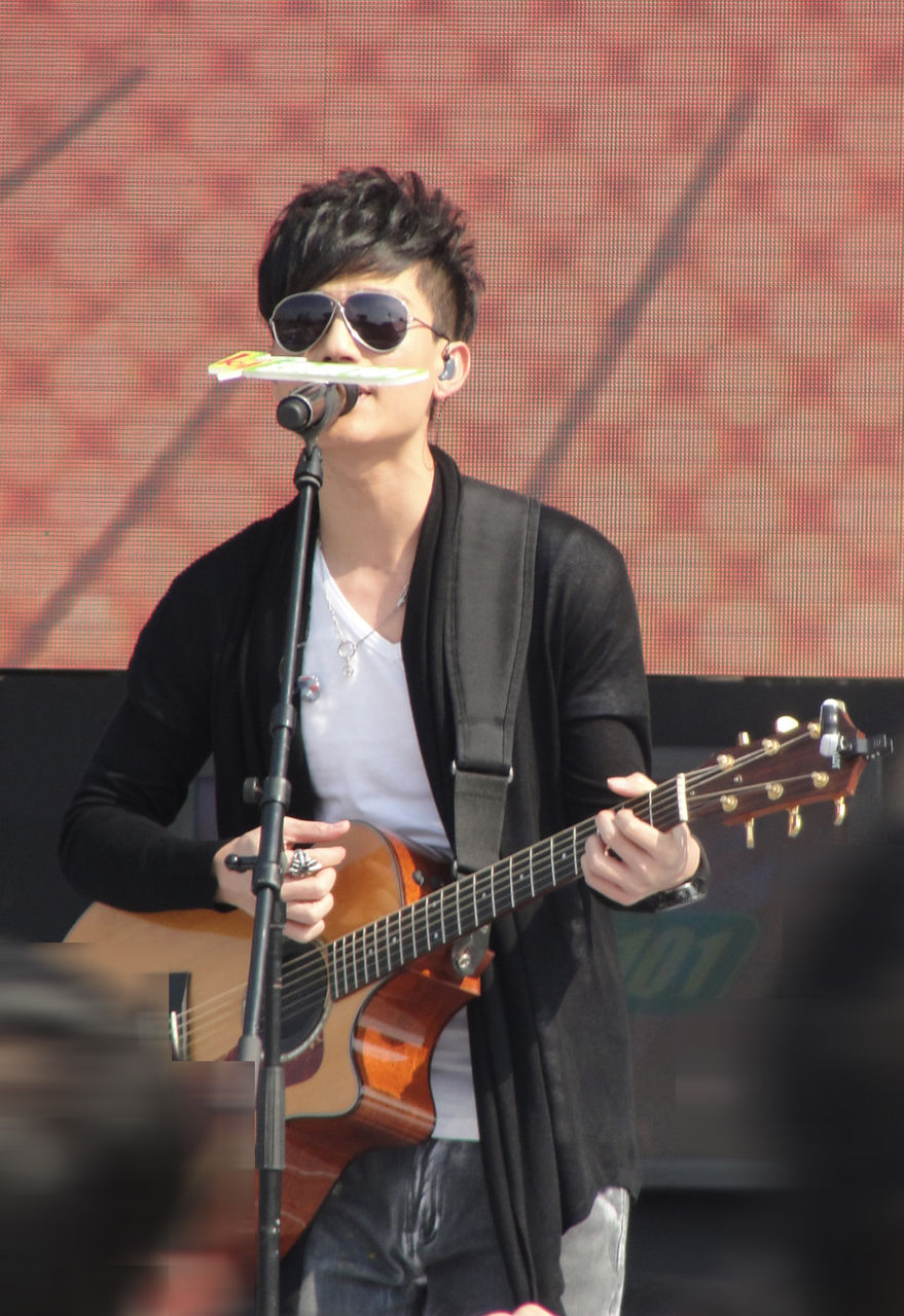 c乐队/19947924" data-lemmaid="19947924">