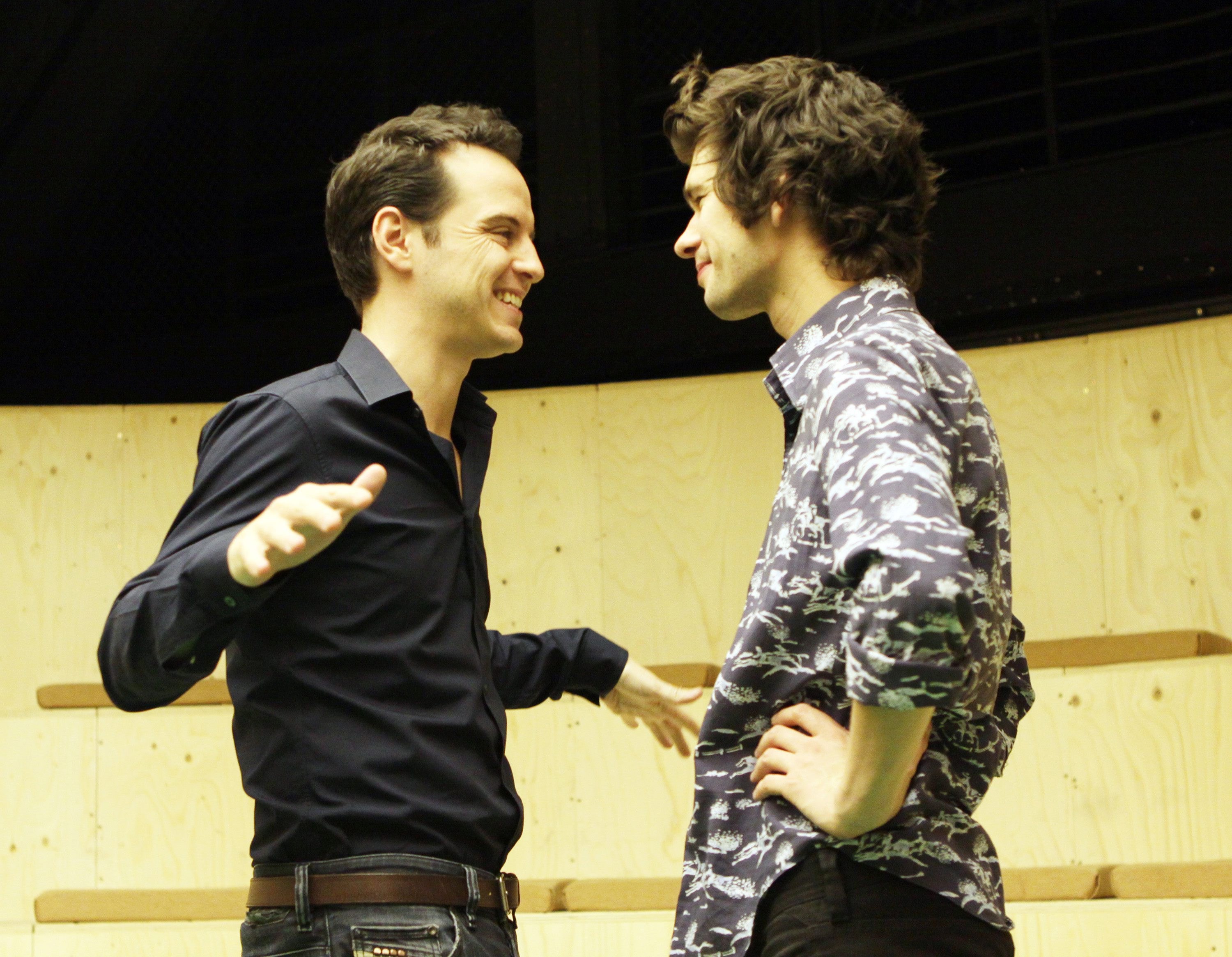  p>安德鲁·斯科特(andrew scott),1976年10月21日出生于爱尔兰都柏林