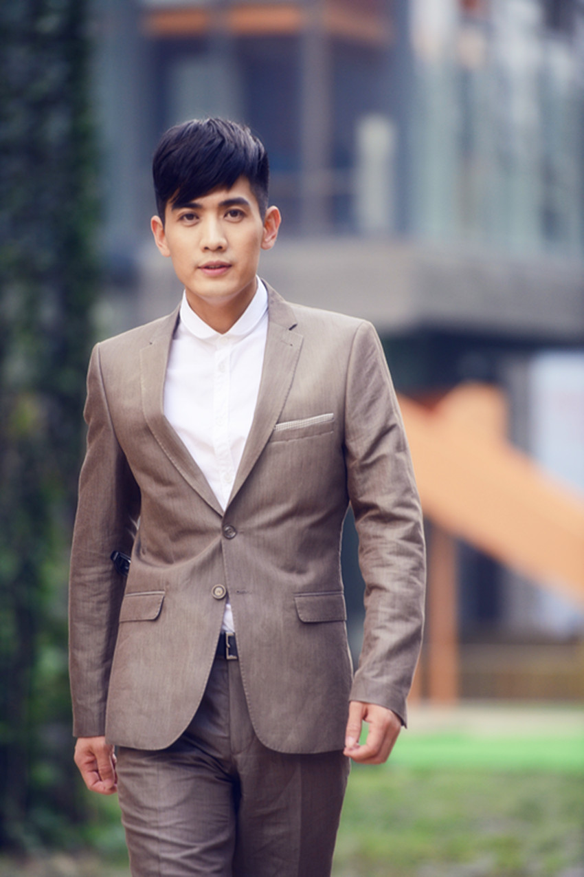 id="gnrthqln8y">徐箭,1975年10月26日出生于山东济南,中国男演员任 