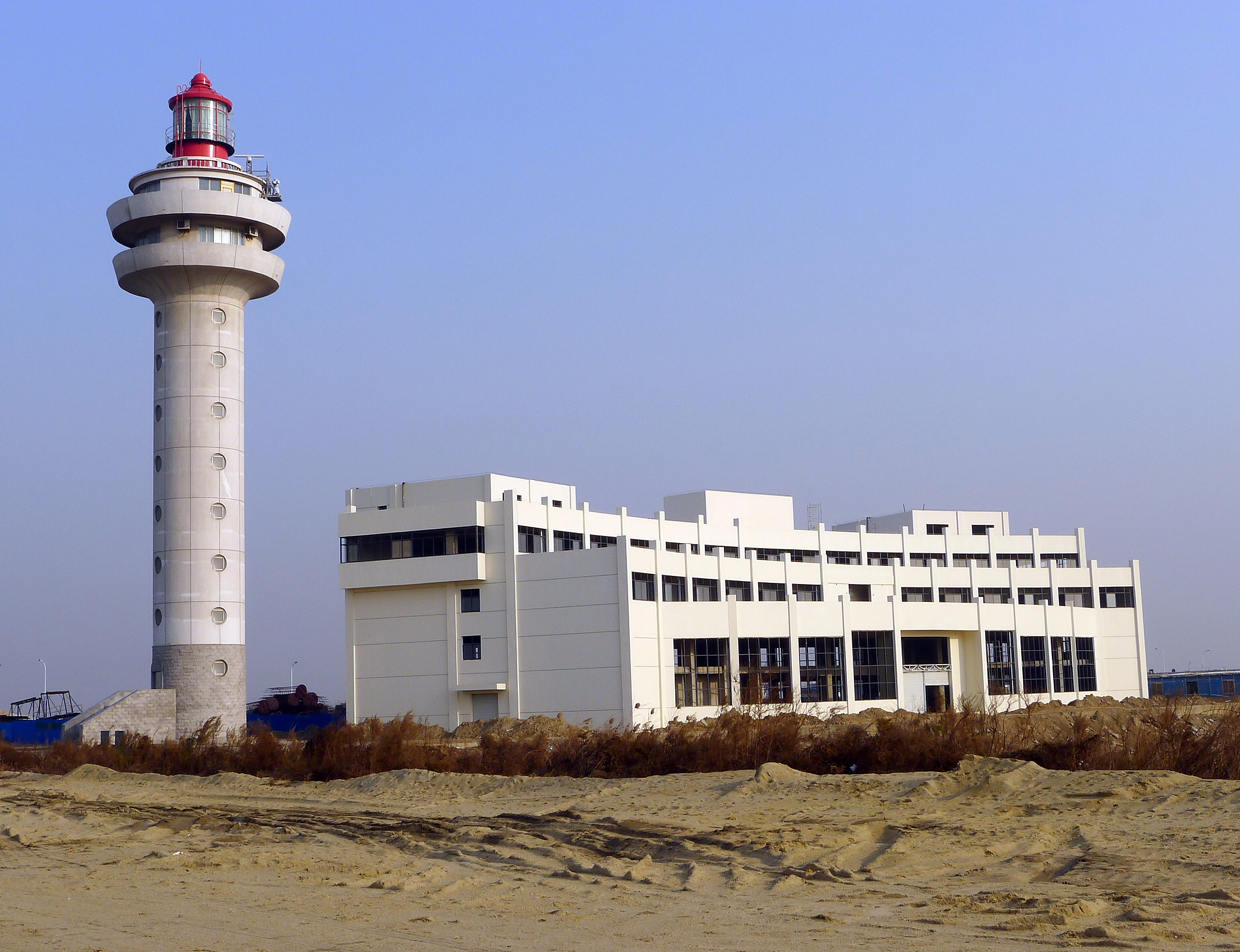  p data-id="gnbv0ginxp">盐城港大丰港区处于江苏省1040公里海岸线