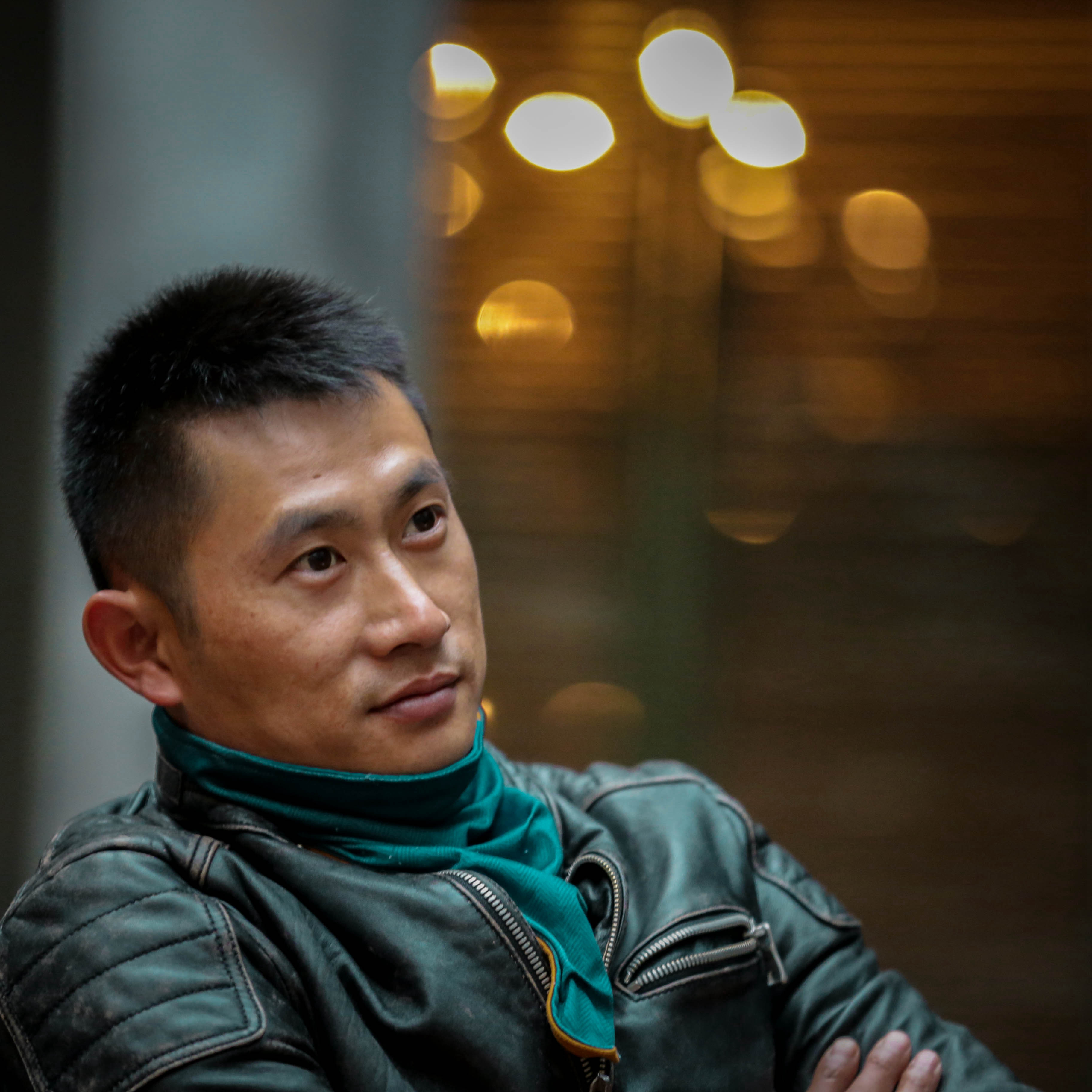  p data-id="gnx4gatzp8">朱少杰,1980年出生于河南省,中国内地导演