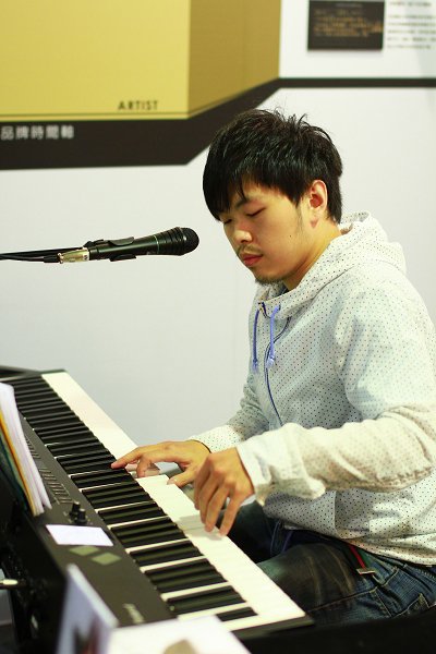 是禾广娱乐在2014年1月28日发行的流行音乐专辑,歌手阿超的第五张专辑