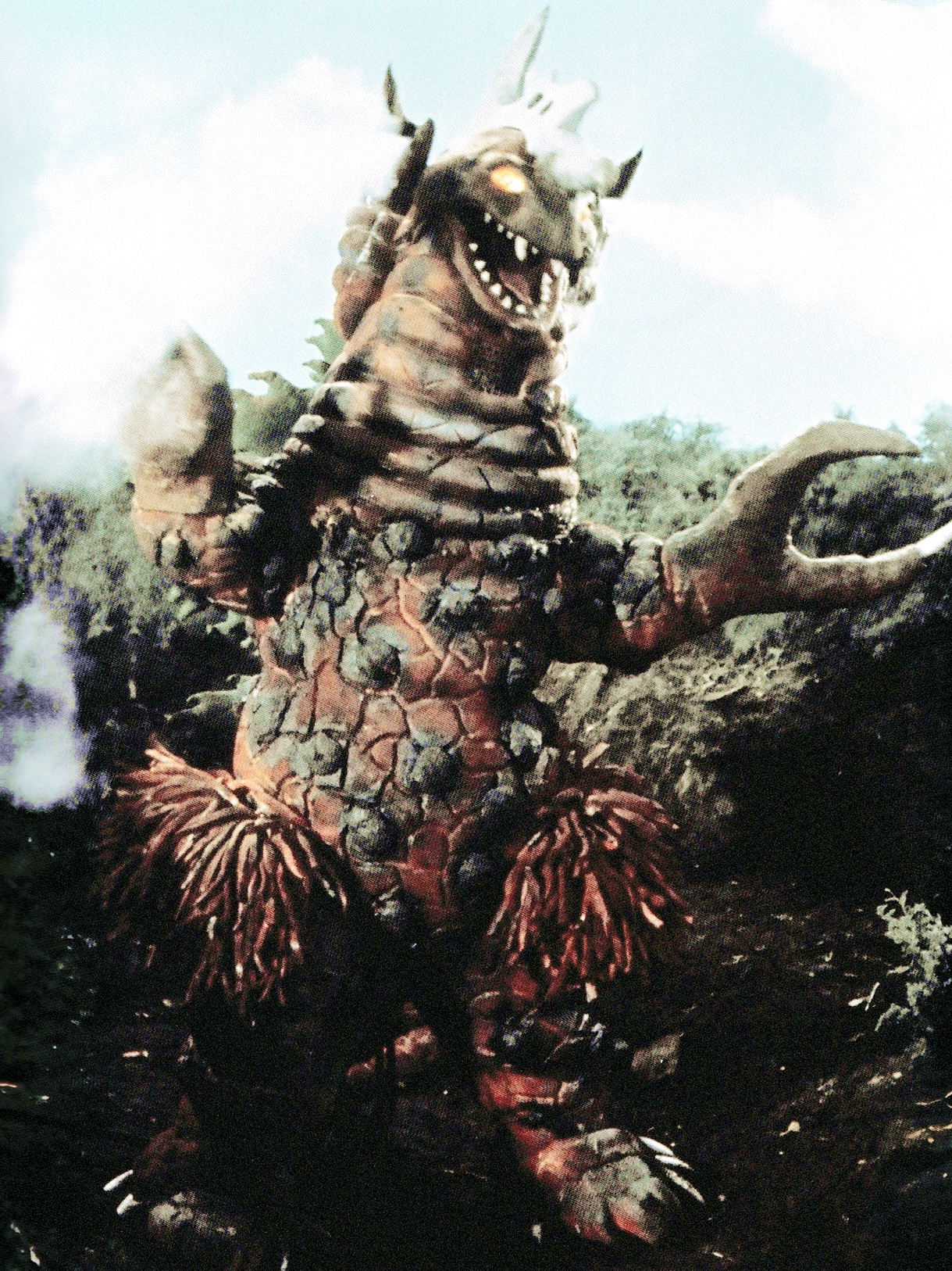 《镜子超人》中登场的 a target="_blank" href="/item/怪兽/8054933"