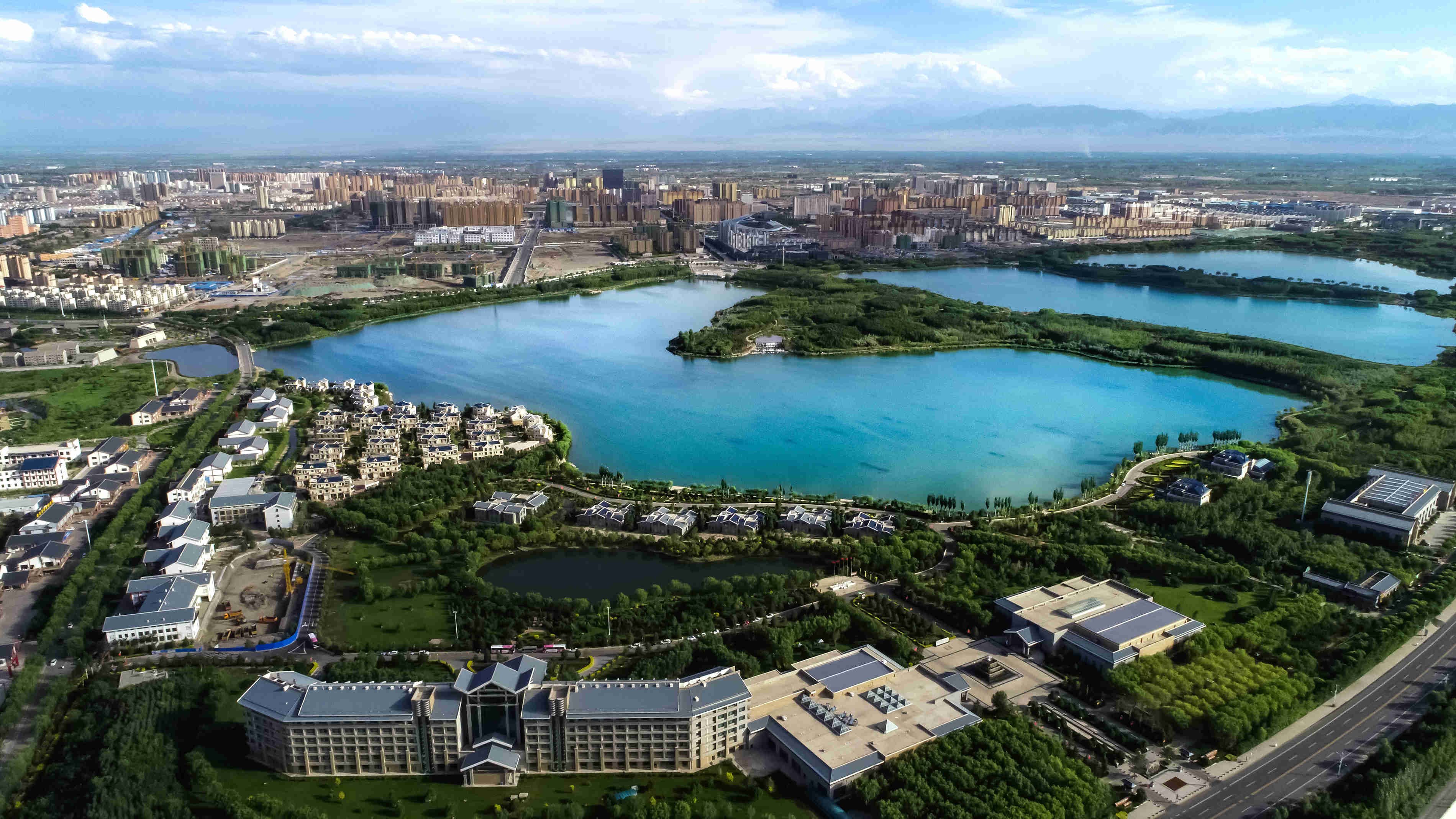  p data-id="scf0qfh8wztf">芦水湾生态景区位于 a target="_blank"