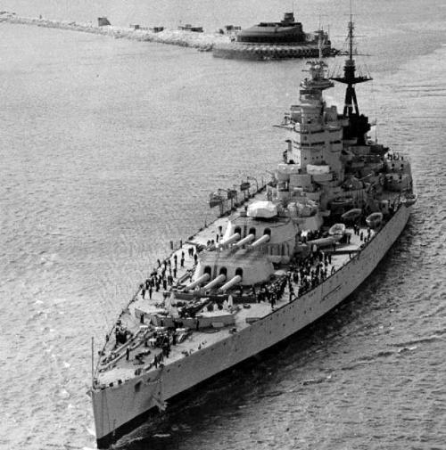 征服者号战列舰