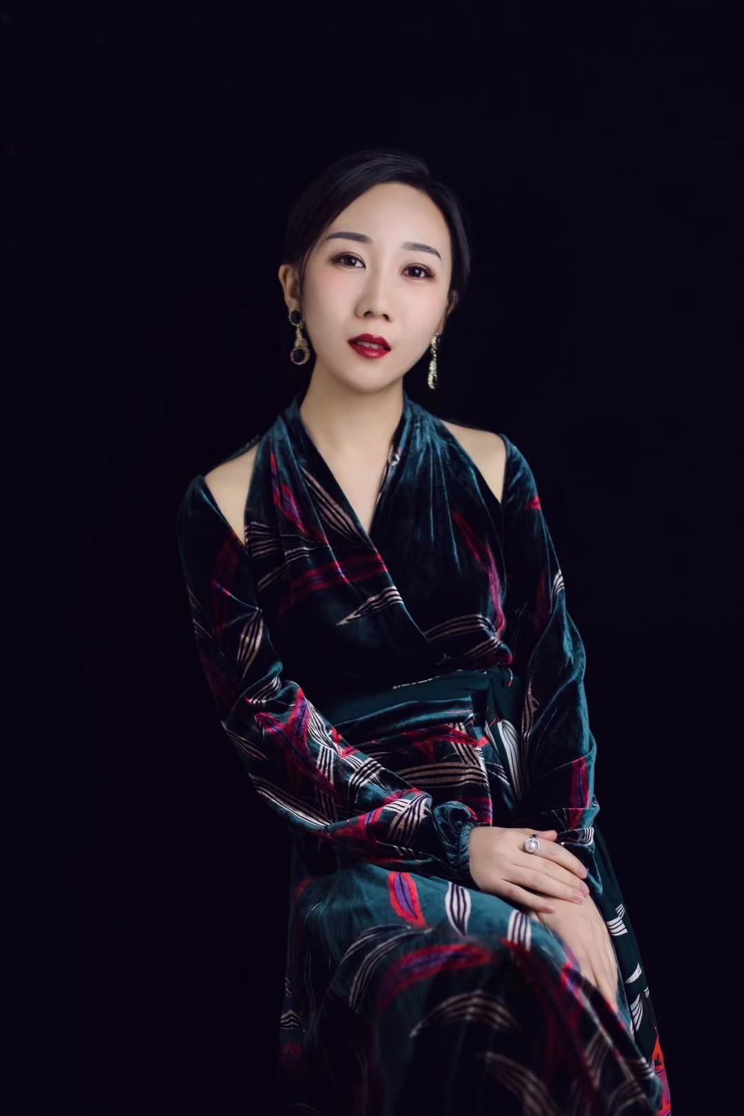  p data-id="gnbvl7f8h4">张倩,中国音乐家,钢琴演奏家,音乐制作人.