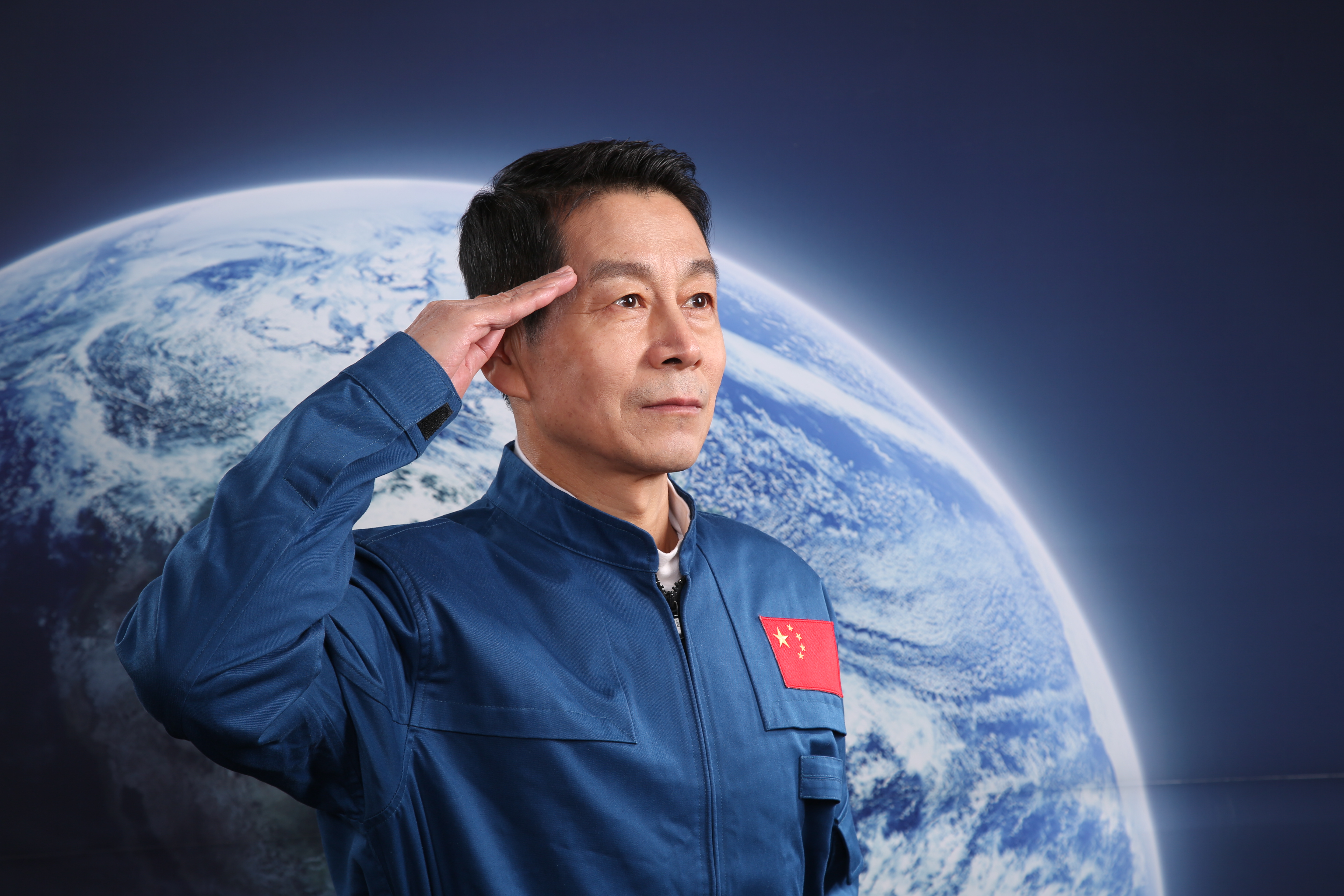 航空学校大院内,清华大学航天工程领域工程硕士学位,中国首批航天员