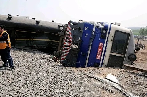  p data-id="go06gakc6t"> b>东风11型内燃机车 /b>(df11)是 a target