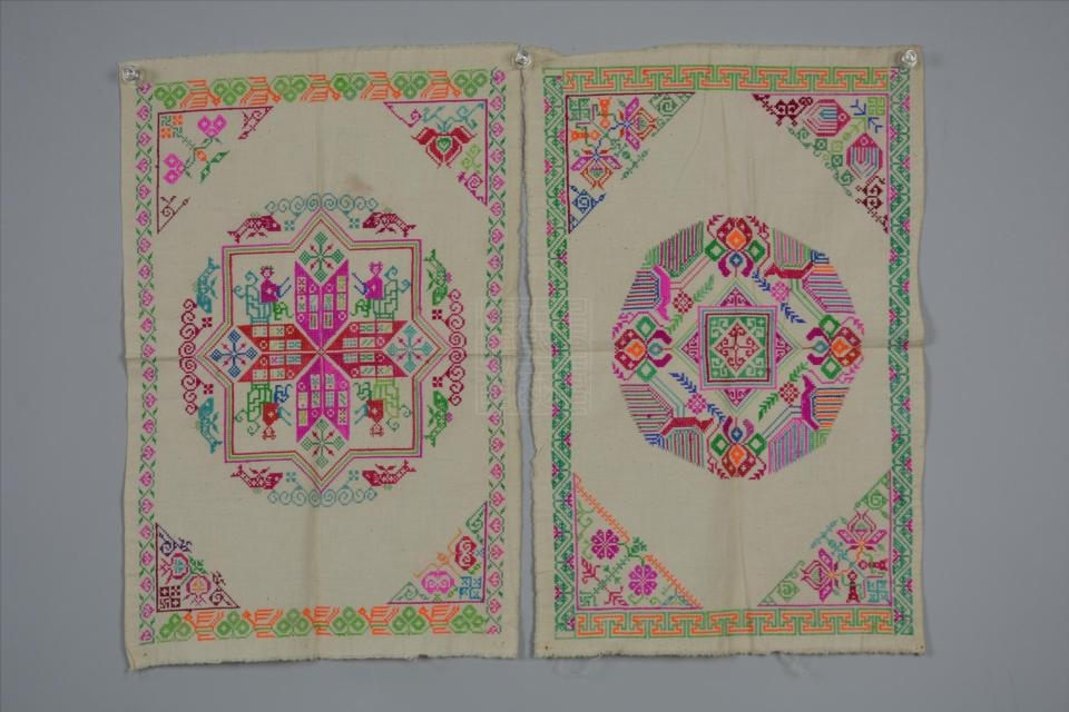 现代广元麻柳凤凰戏牡丹人物纹挑花枕巾