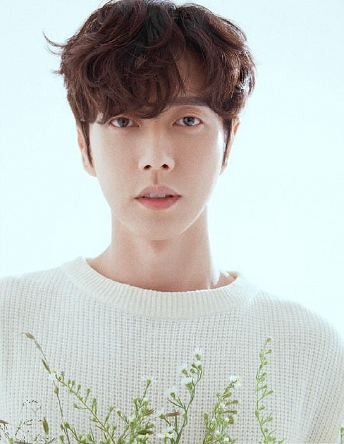  p data-id="gnta1nwdrl">朴海镇 i>(         ,park hae jin) /i>