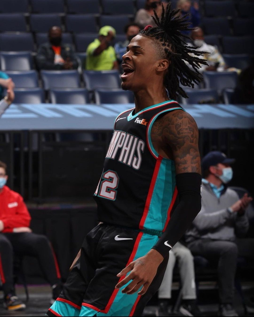  p>贾·莫兰特(ja morant),1999年8月10日出生于美国 a target="