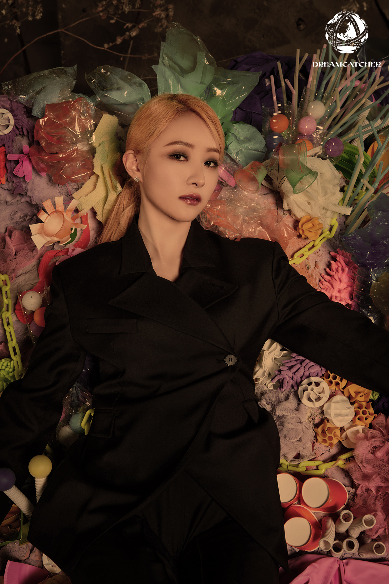 的中韩女子组合,由 a target="_blank" href="/item/金昰祉/53758984"