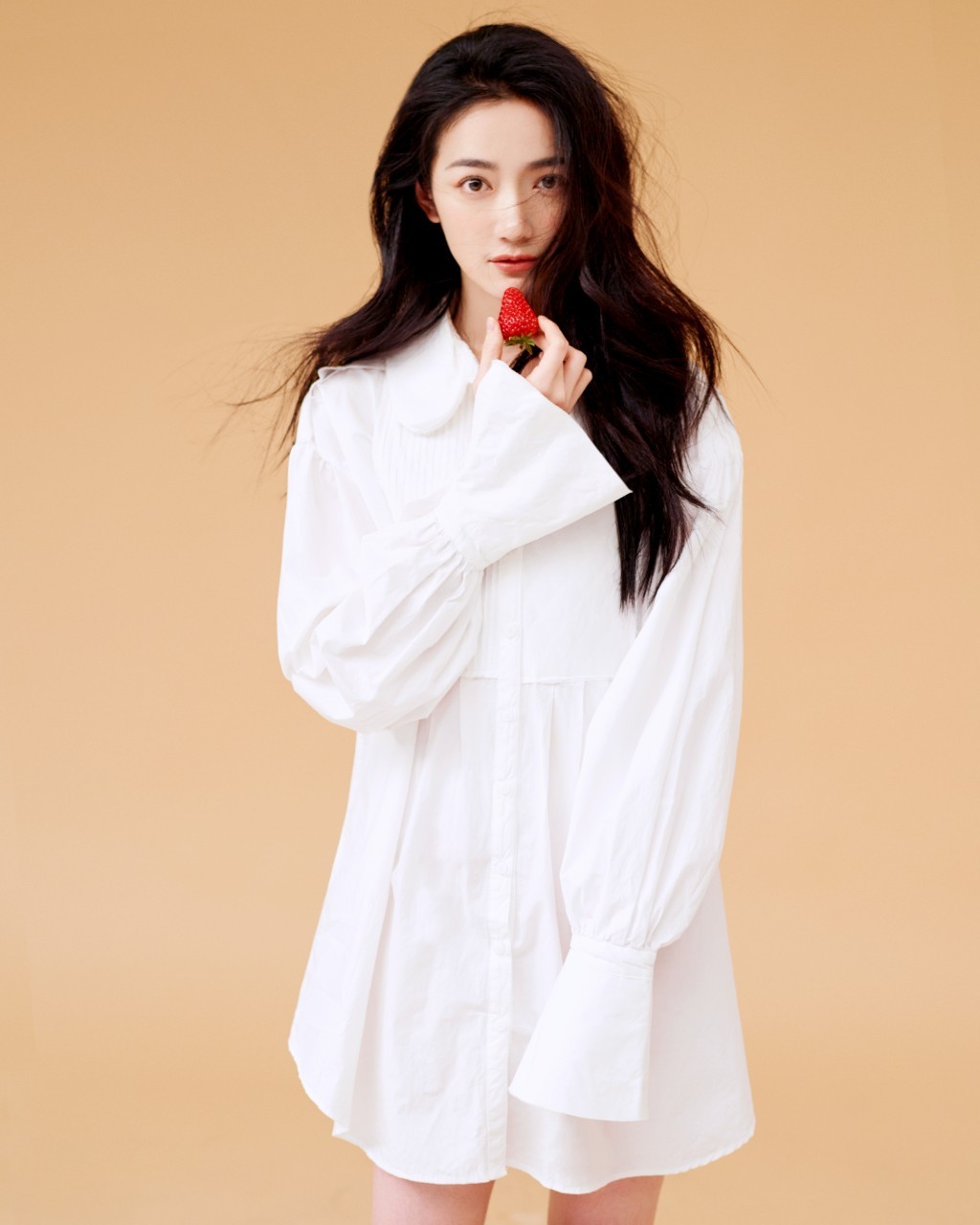  p>方楚彤,出生于广东省潮汕地区,中国内地影视女演员,毕业于广东外语