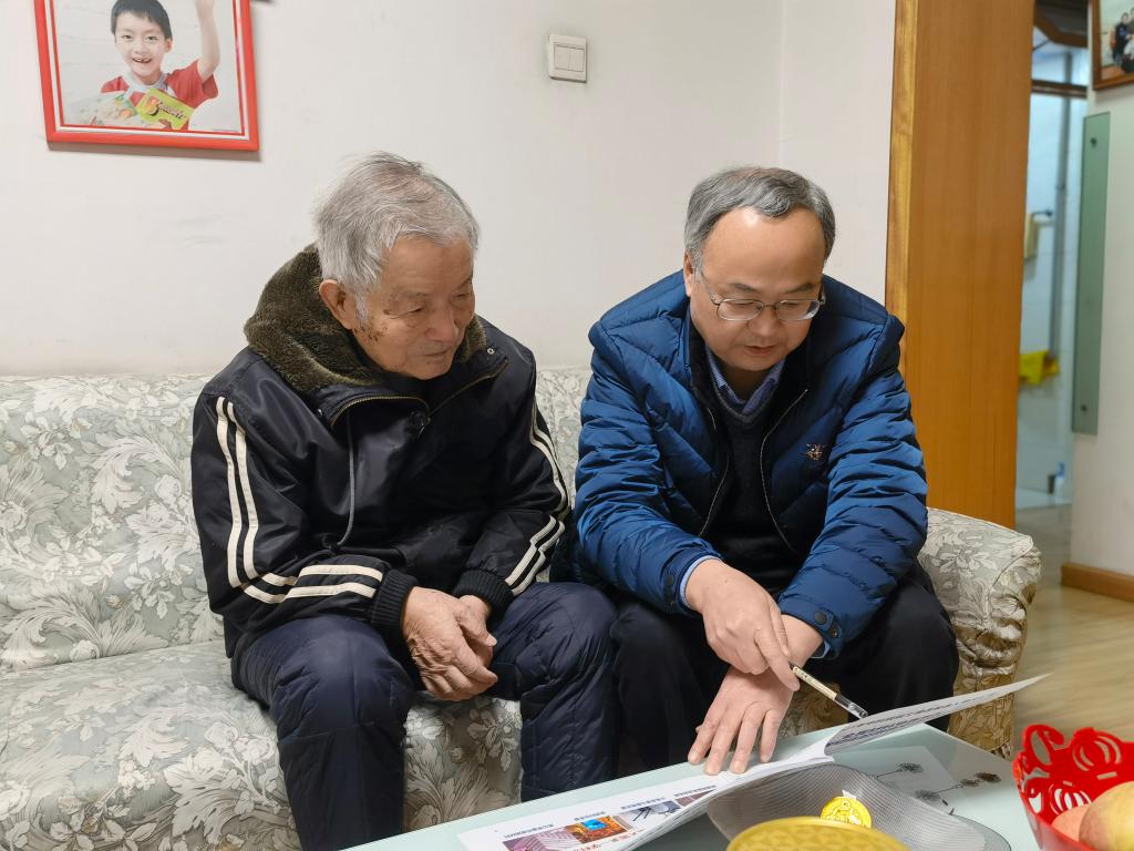 class="ref" data-ctrid="te19cihen8fg">孙军,1959年2月出生于吉林省