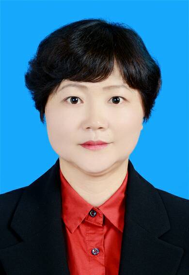  p>靳咏雪,女,汉族,1969年06月出生,贵州黔西人,1988年11月参加工作