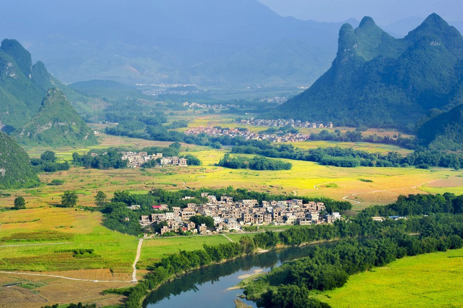  p>黄金镇,广西壮族自治区河池市罗城仫佬族自治县下辖镇, span class