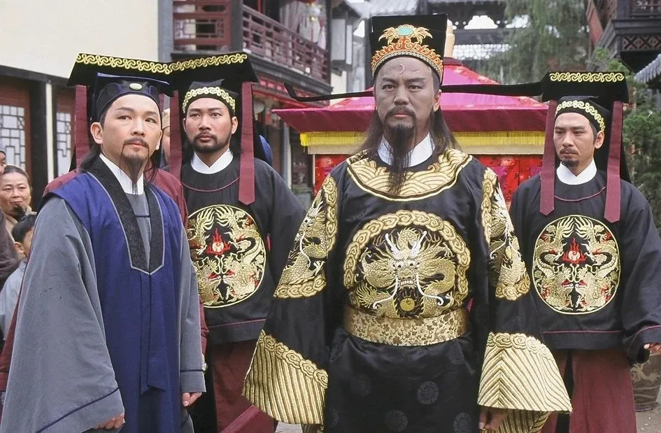 包拯真是清官？明明才六品，为啥年入百万？_百科TA说