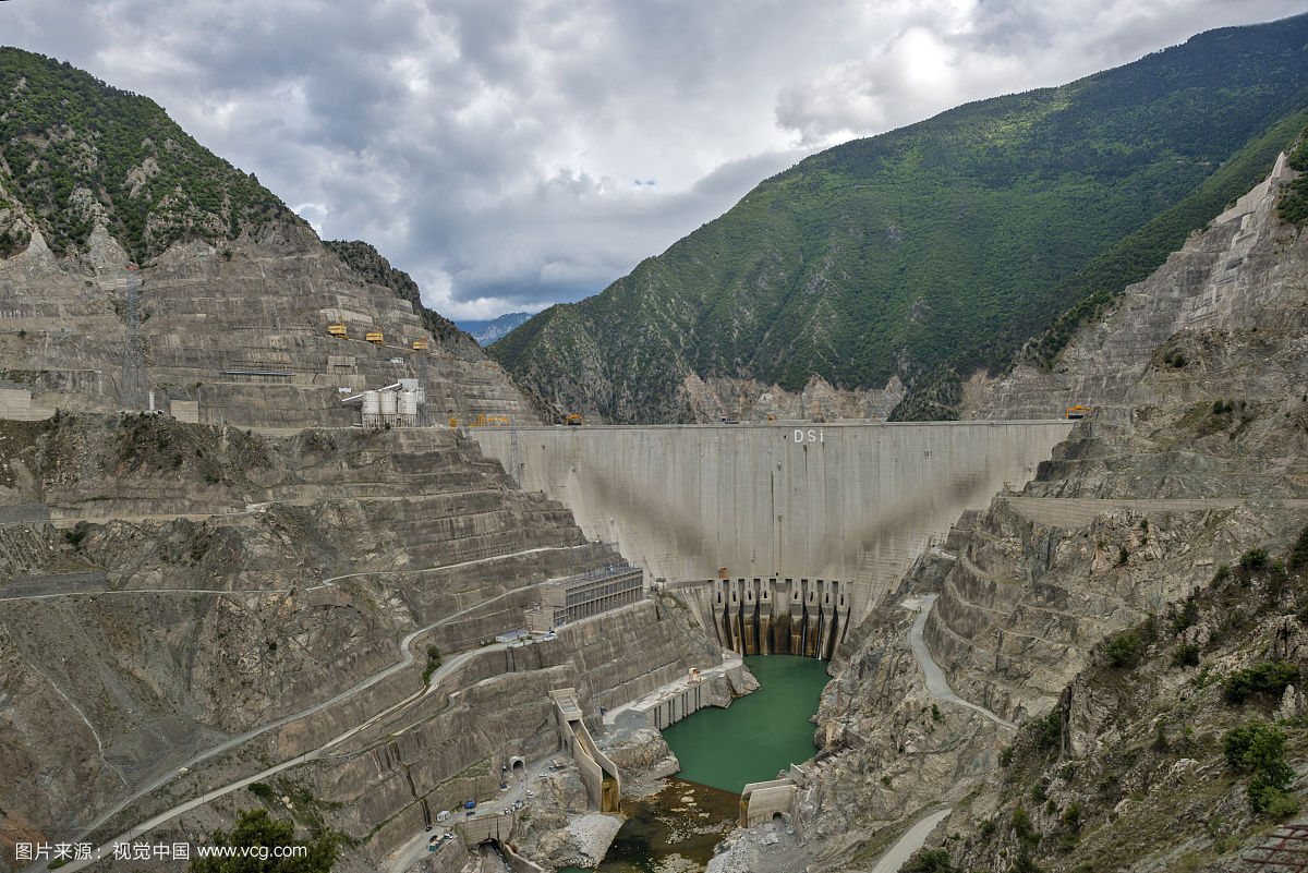 群英砌石重力拱坝