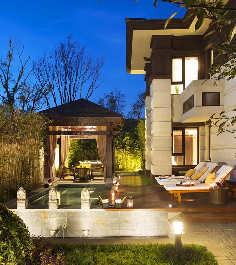 牛驼温泉孔雀城