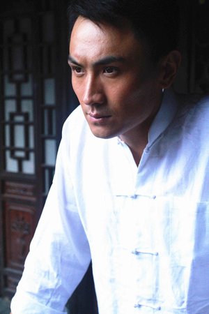 主要讲述了豪爽的一代女侠尹秀茹在满怀书生报国之气的葛昌浩的影响下