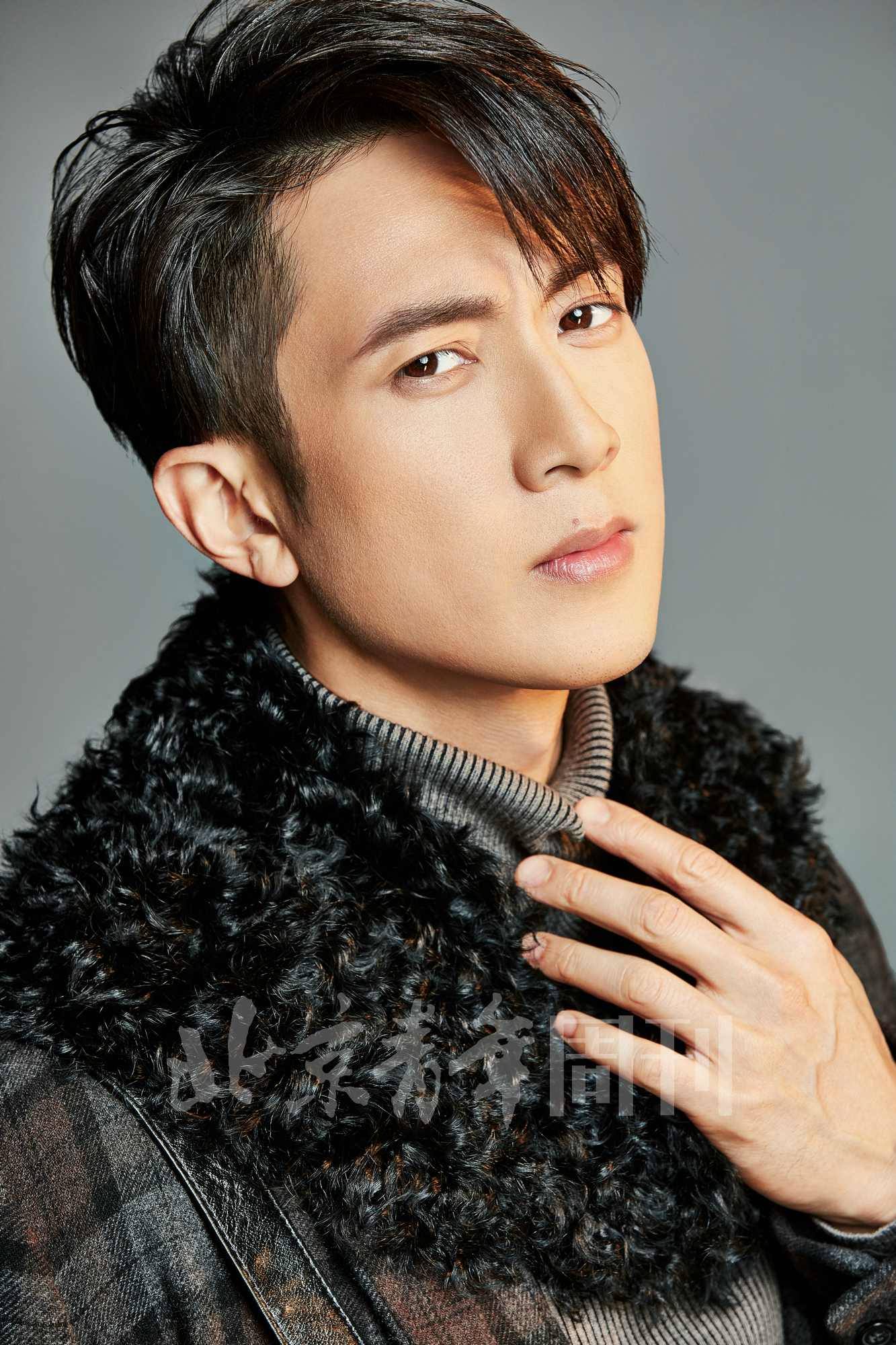  p>吴尊(chun wu),原名吴吉尊,1979年10月10日出生于文莱,华语影视男