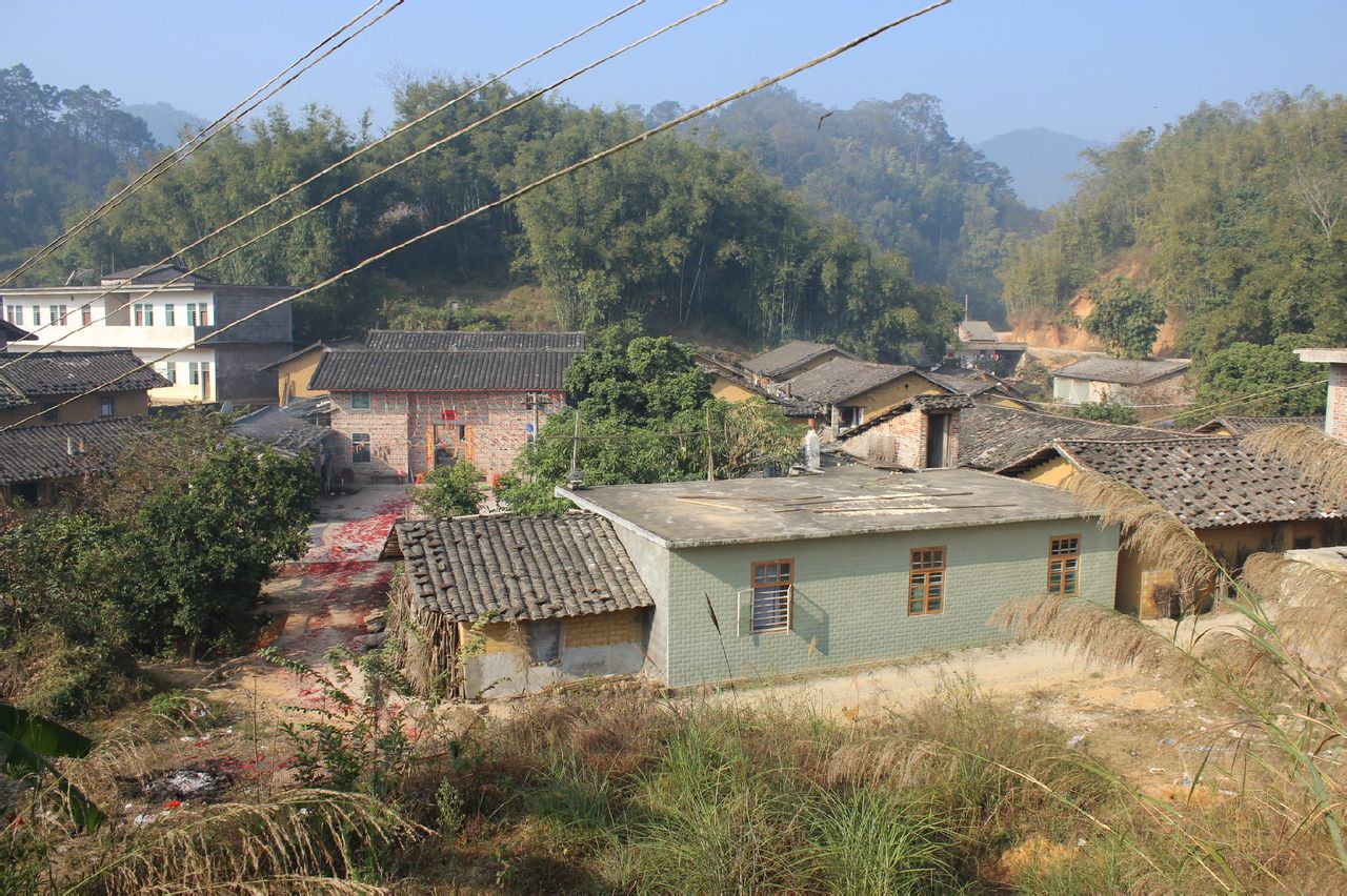 lemmaid="162679">广西 /a>壮族自治区博白县永安镇永安村荔枝坡屯