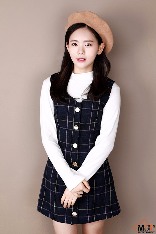  /p> p>2014年,郑多恩以短片《动物园》出道.