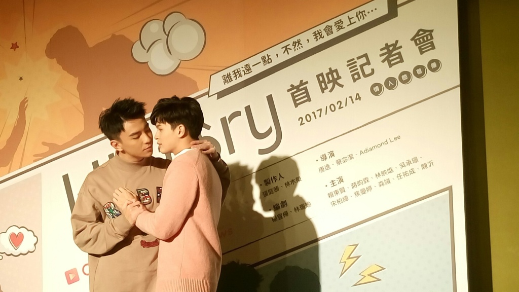  p data-id="gnco1n7jdf">《history》分三个单元,即《 a target="