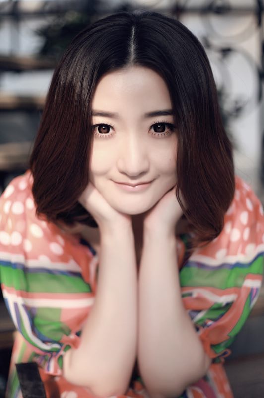  p>云菲菲,1985年2月11日出生于安徽淮南,中国内地女歌手.