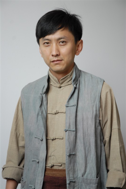 新看中,出演电影 a target="_blank" href="/item/《逆缘》/16168991"