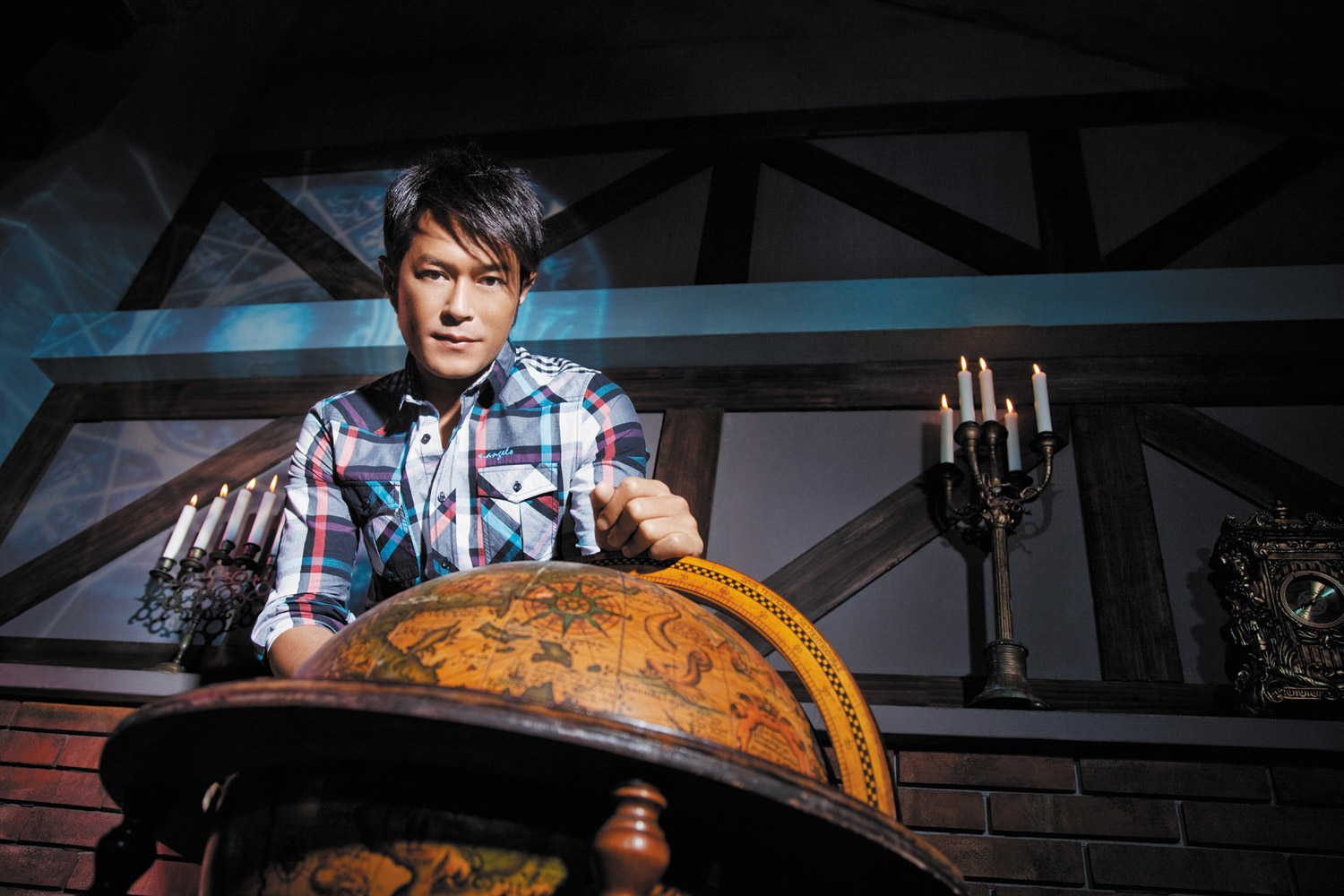 歌手, a target="_blank" href="/item/香港演艺人协会/10821259"