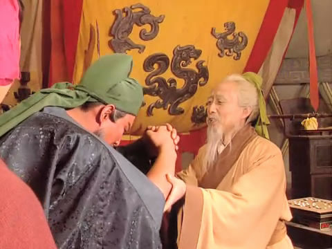 关羽刮骨疗伤(关羽刮骨疗伤的故事简介)