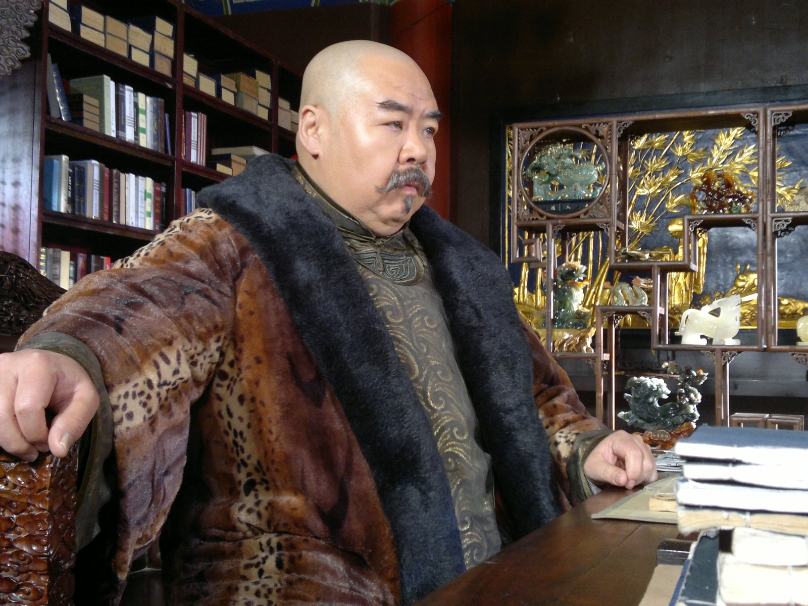  p>郑则仕(kent cheng),1951年5月22日出生于广东省汕头市潮阳区,中国