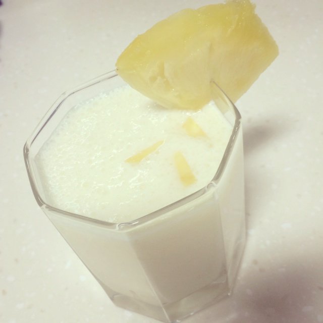 菠萝牛奶要不要